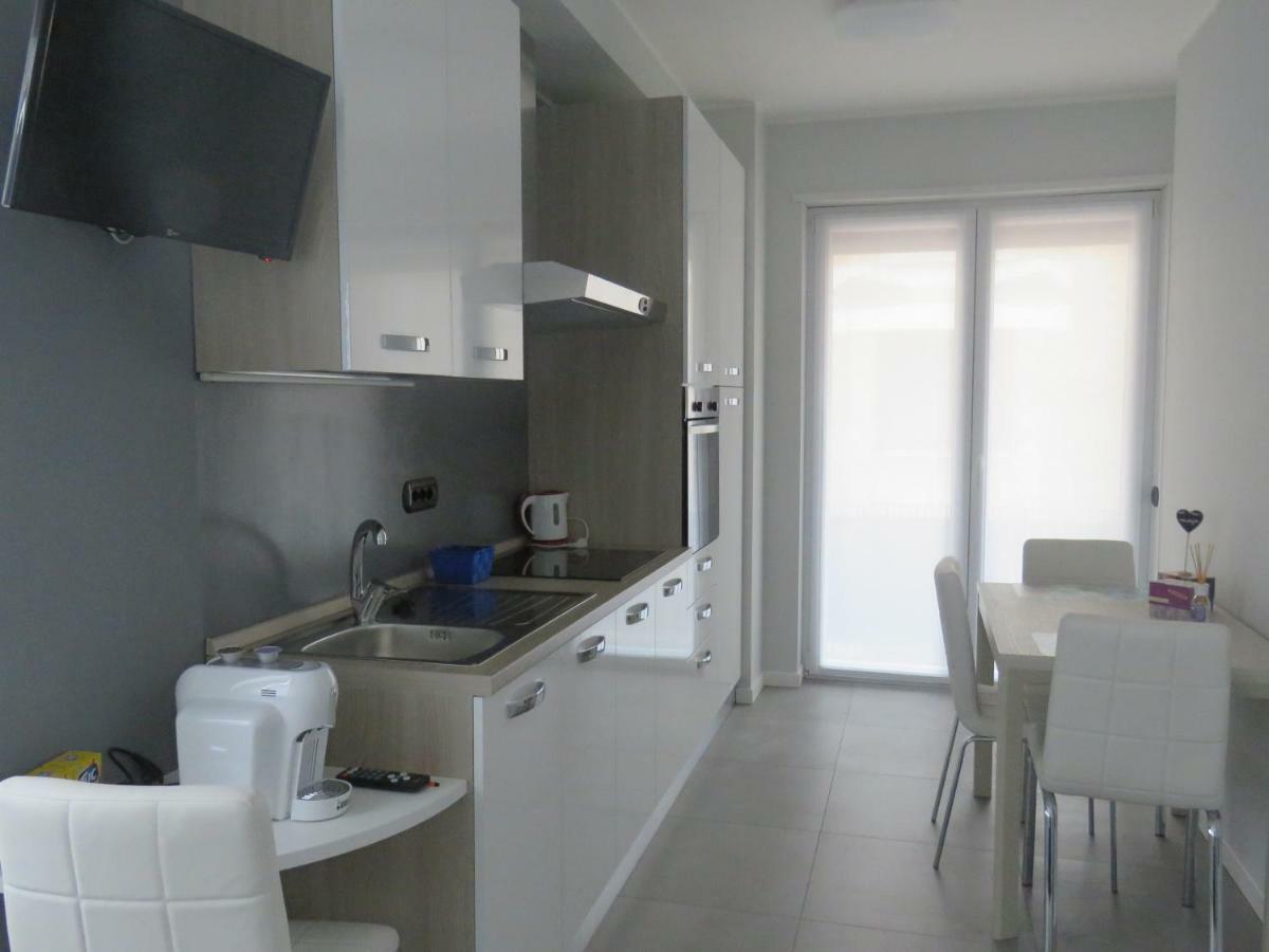 Lake Como Apartments Леко Екстериор снимка